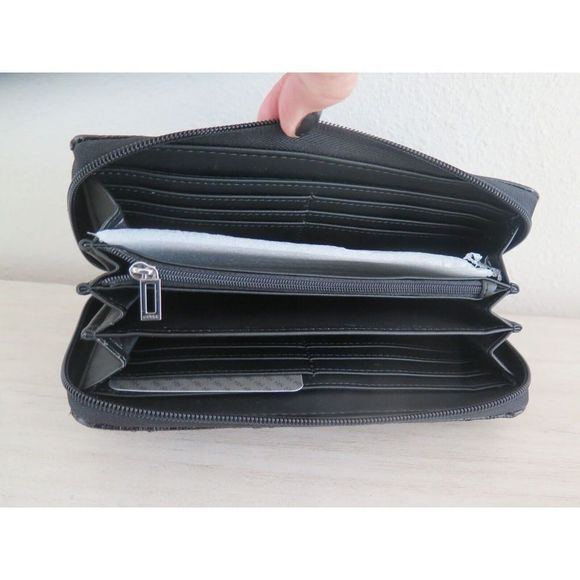 Guess FF713246 Women's Black Signature Amaryllis SLG Wristlet Clutch Zip Wallet - Picture 9 of 11